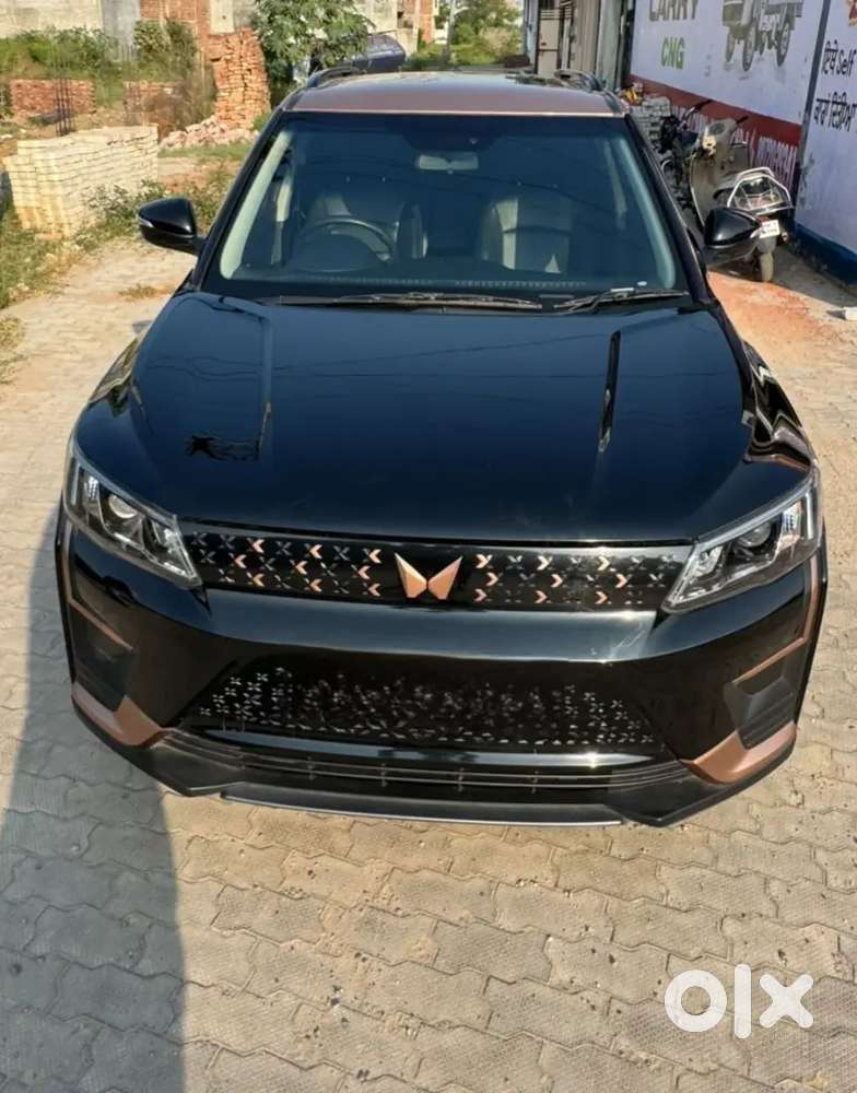 Mahindra XUV400 EV 2023 Electric 17000 Km Driven