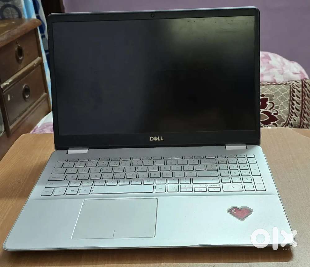 Dell Inspiron 5584 (Laptop with Mouse & Charger)