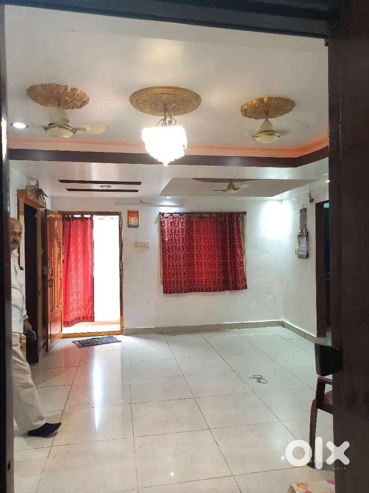 Flat for sale 1700 s f.t k rm colony