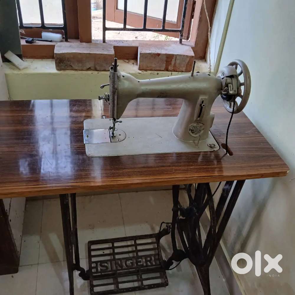 Swing machine withe stand