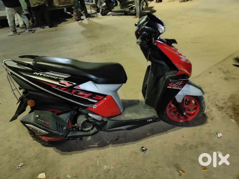 Dec 2021 model very fine condition