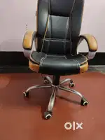 Executive chair in good condition