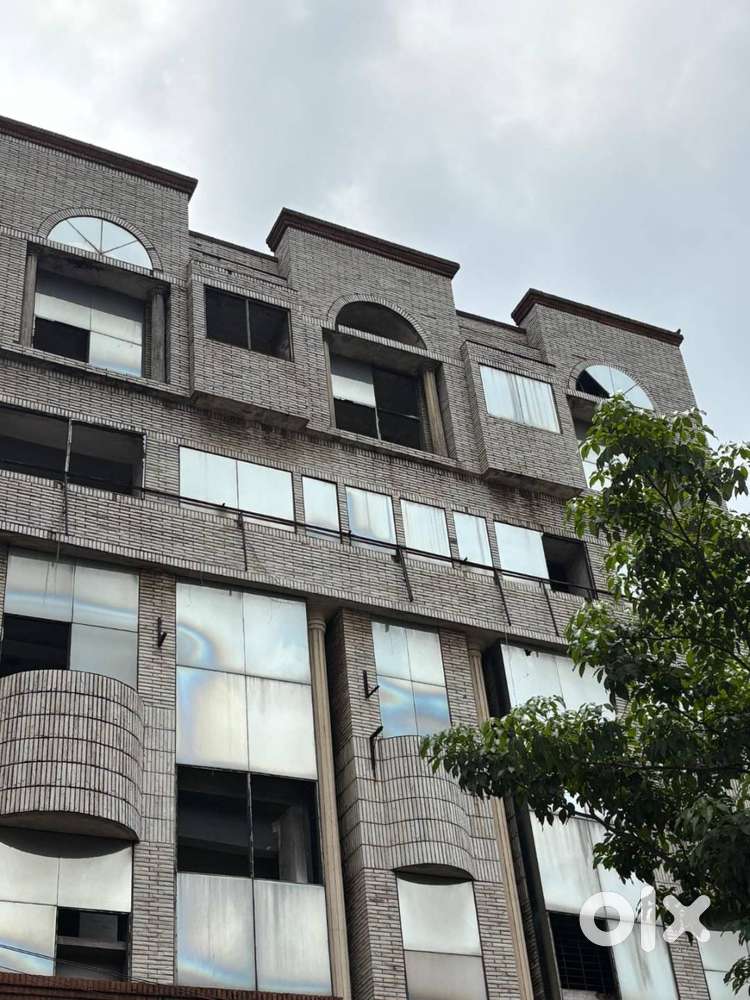 Premium Commercial Floors for Lease – 12,600 sq. ft  Customizable.