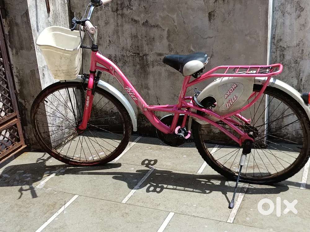 Avon -Kia pink colour girl bycycle