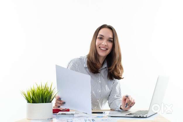 Need A Receptionist For Electonic Showroom Girls Required