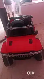 Thaar gaddi h 8 months old kisi lene ho to bolo 4x4 wali read n blue h
