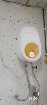 Electric geyser
