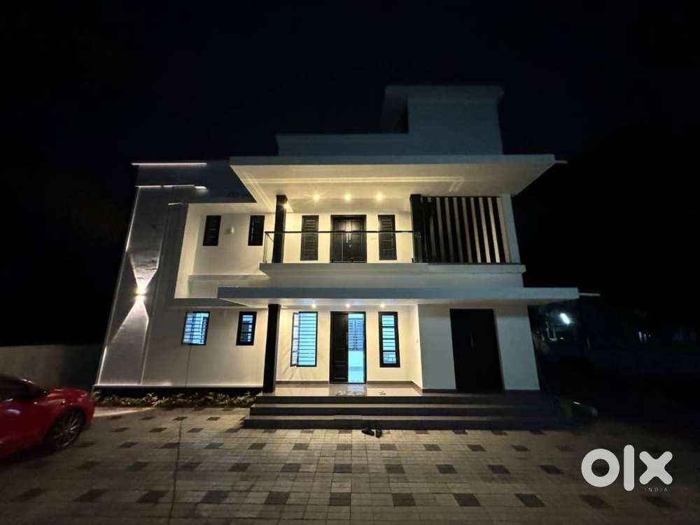 Modern new house waiting for its customer