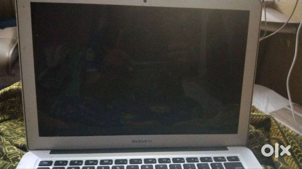 Apple Macbook Air