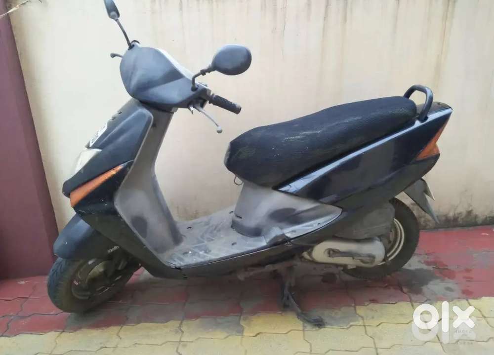 Honda Dio - Black