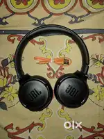 JBL Tune 520BT Wireless Headphones with Mic