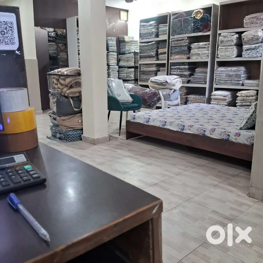 Looking for sales girl for clothing showroom in sector 52 Gurgaon