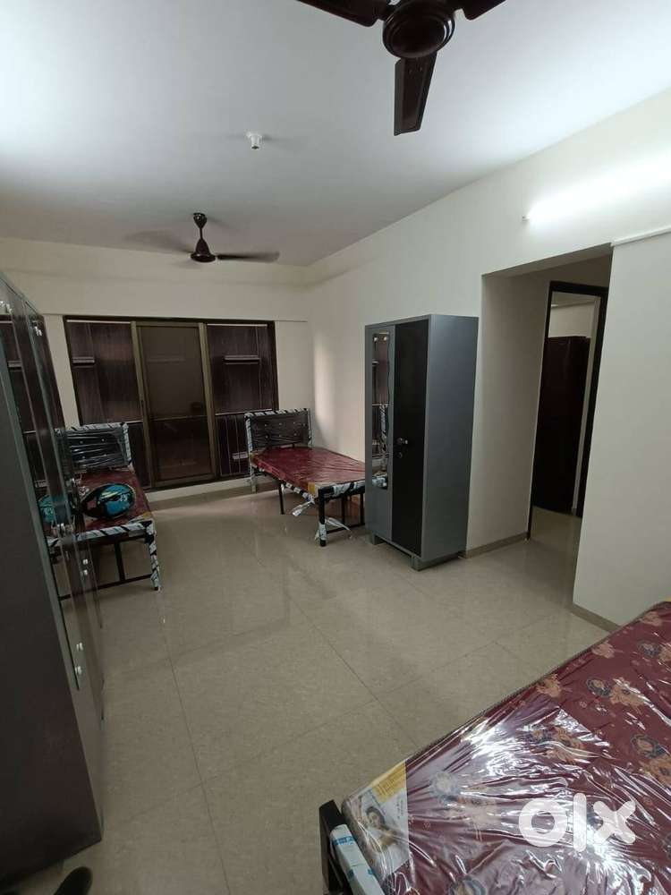 Available pricious PG rooms furnished in kurla east or west
