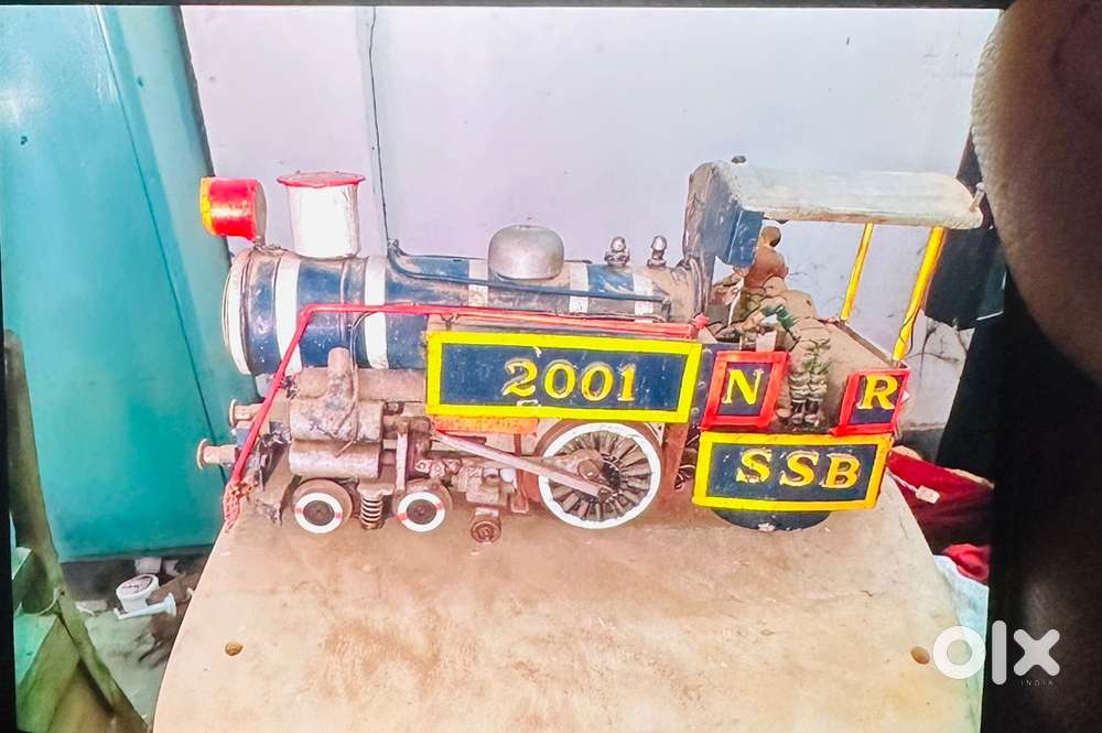 Fully Working engine with tracks