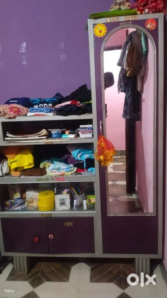 Dressing table for sale urgent basis