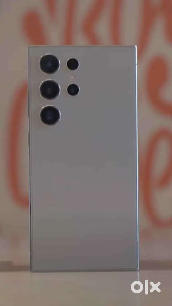 S24 ultra. Grey color. 12GB 256