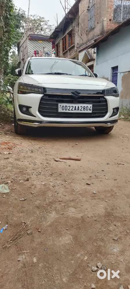 Dzire zxi top model fix price 10 months old
