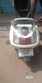 Jupiter White 2015 model in good condition