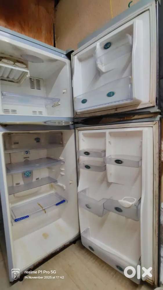 Electrolux Kelvinator 235 lit Double door Refrigerator