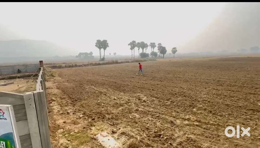 क्रिकेट स्टेडियम न्यू फोर लेन के नजदीक प्लॉट ले।