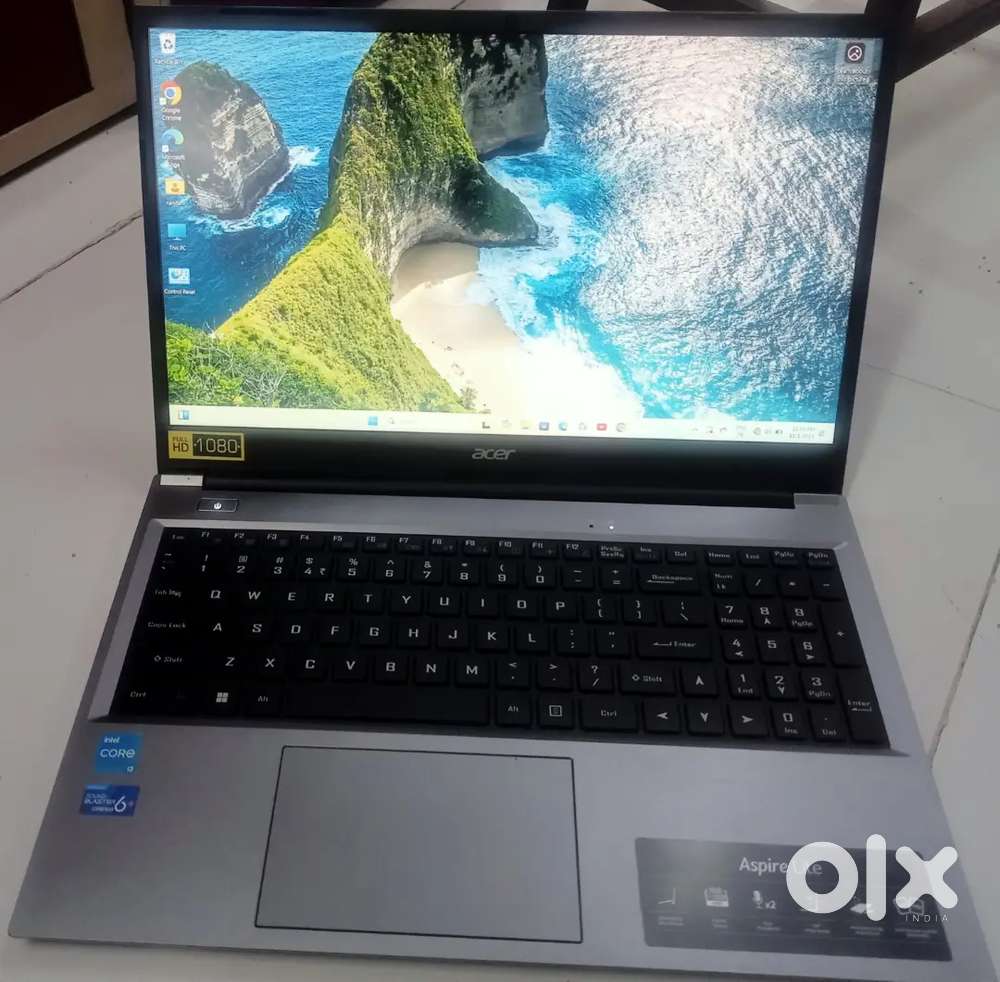 Acer aspire lite AL15-52 laptop in excellent condition