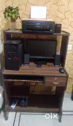 Computer table
