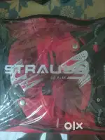 Strauss skates