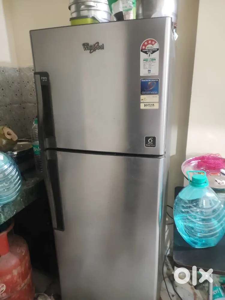 Whirlpool refrigerator 265 liters