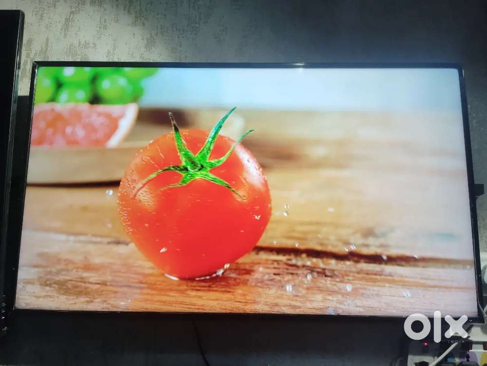 Samsung 43 inch smart 4k tizen new condition
