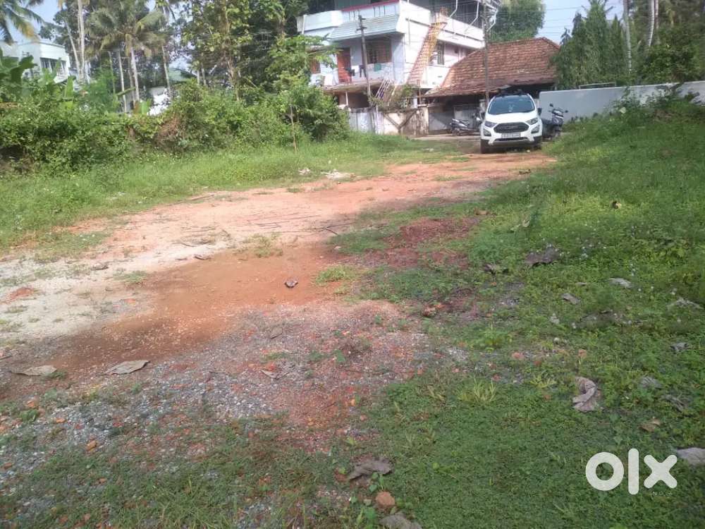 3.750  cent 3 plot oruvathil kotta 500; mtr from main road lorry site
