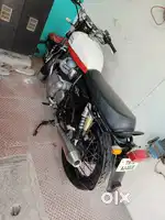 Interceptor 650 (baker express)
