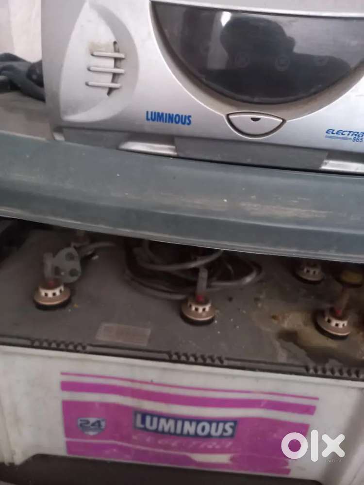 Inverter with battery