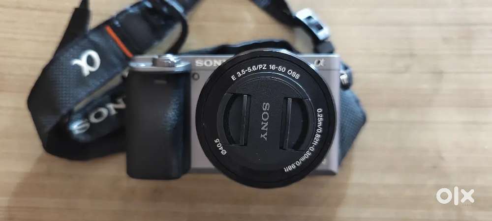 A6000 Mirrorless Sony {Fixed Price}[No negotiation]
