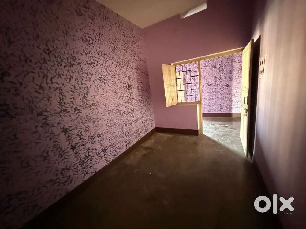 Flat In Mid Market Nearest to the Railway Station or Bus Stand