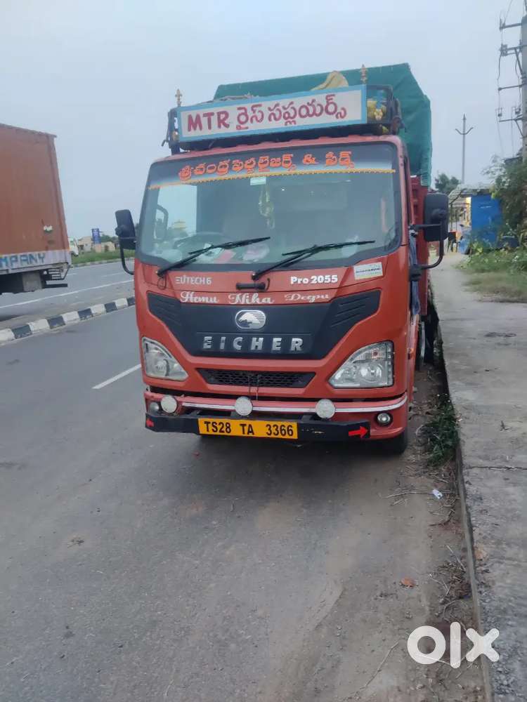 Less driven vehiclesuitable for heavy load. 7 to 8 ton