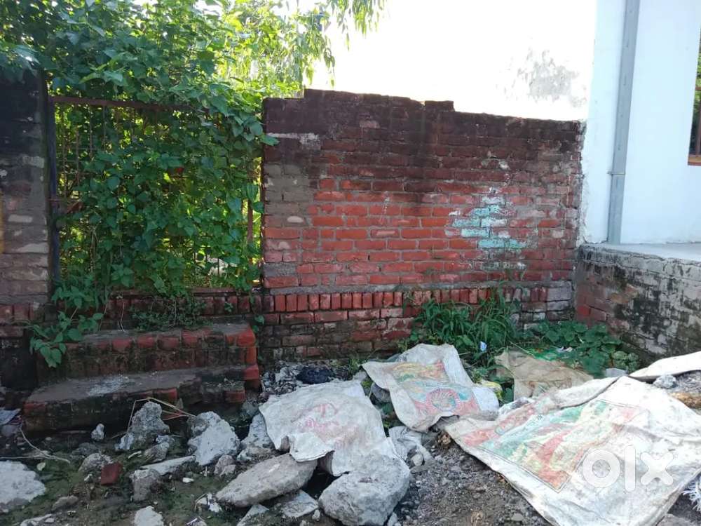 Sabse sasta plot Mohanlalganj Railway Station  se matra 250 mtr par