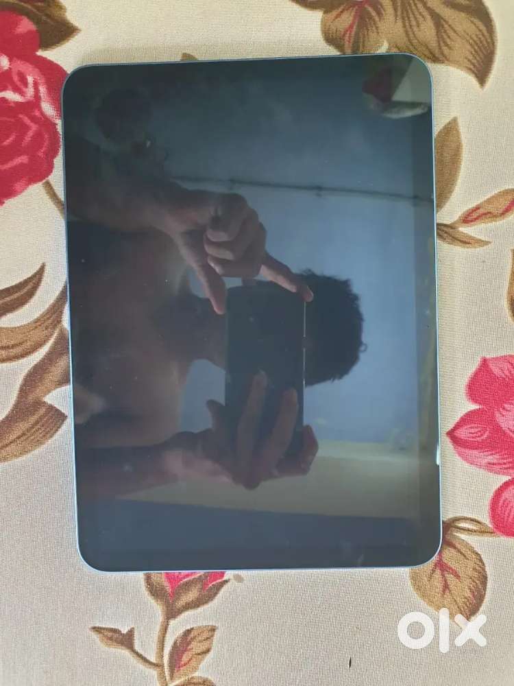 Ipad A16 128 GB only 1 month used