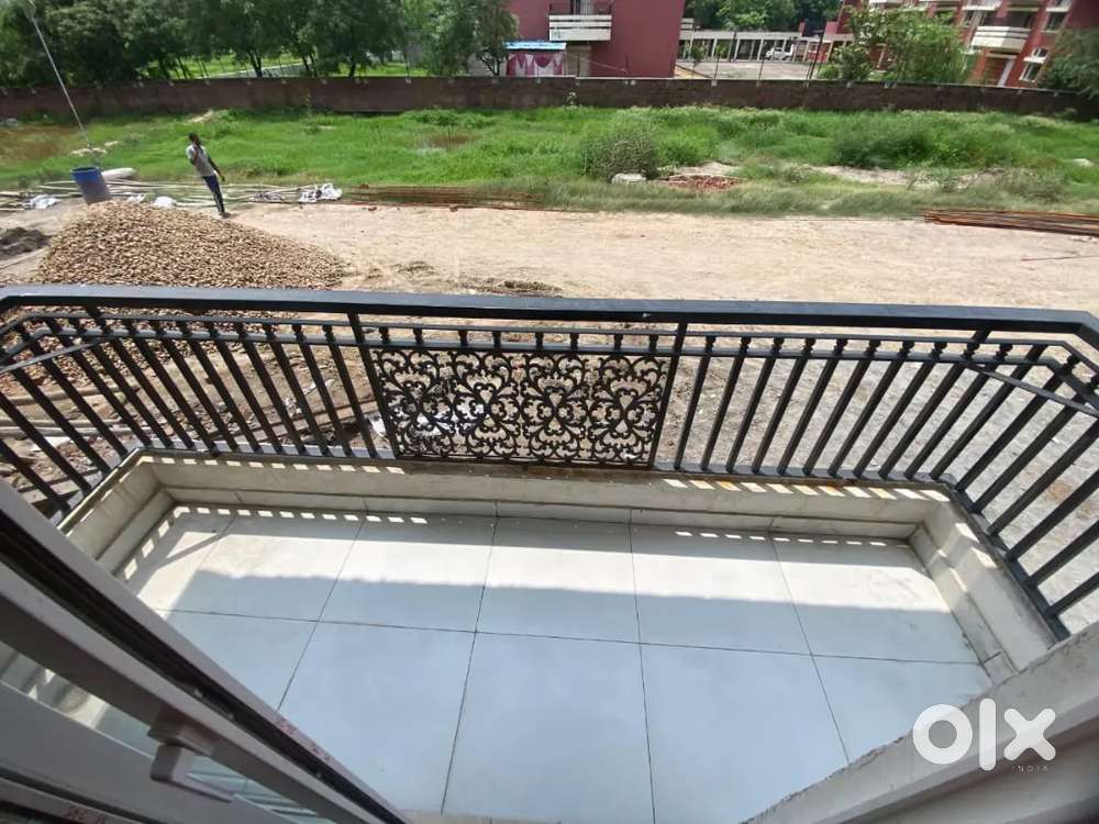 3BHK PREMIUM READY TO MOVE FLAT FOR SALE IN SHIVALIK CITY