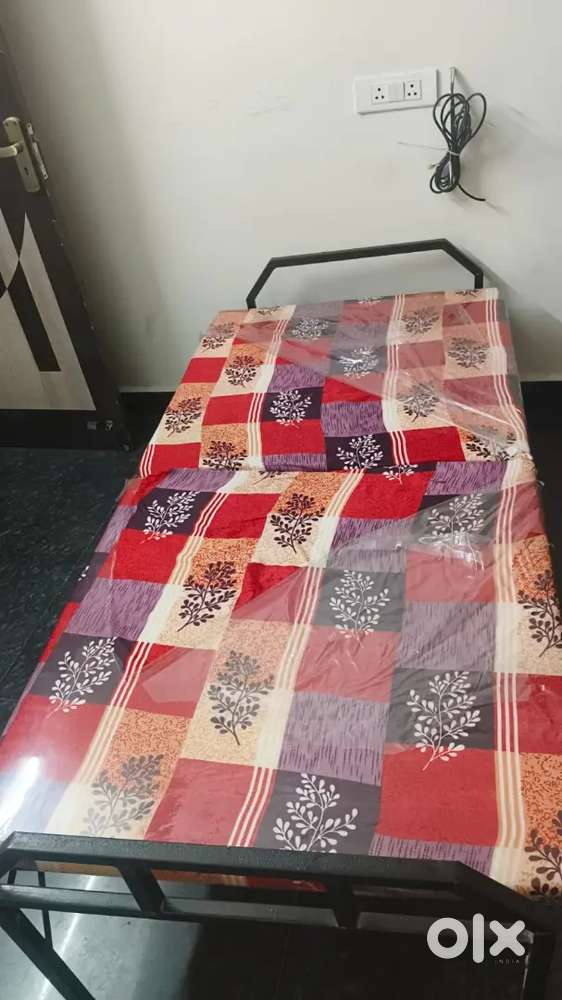 Foldable bed