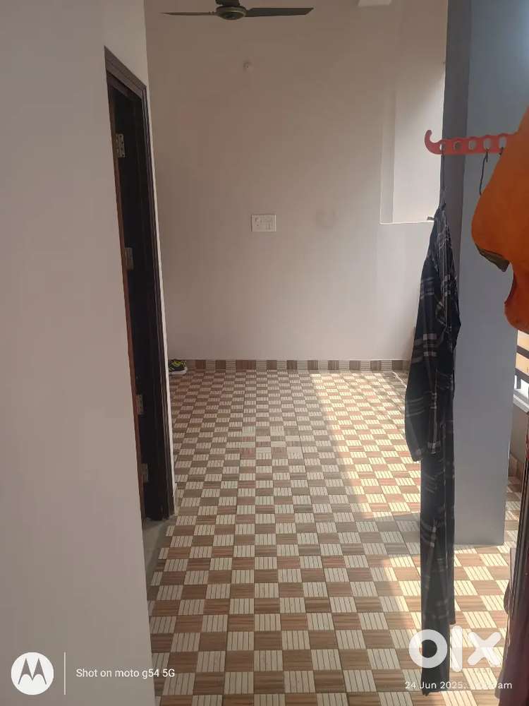 3 BHK Room Rent Available