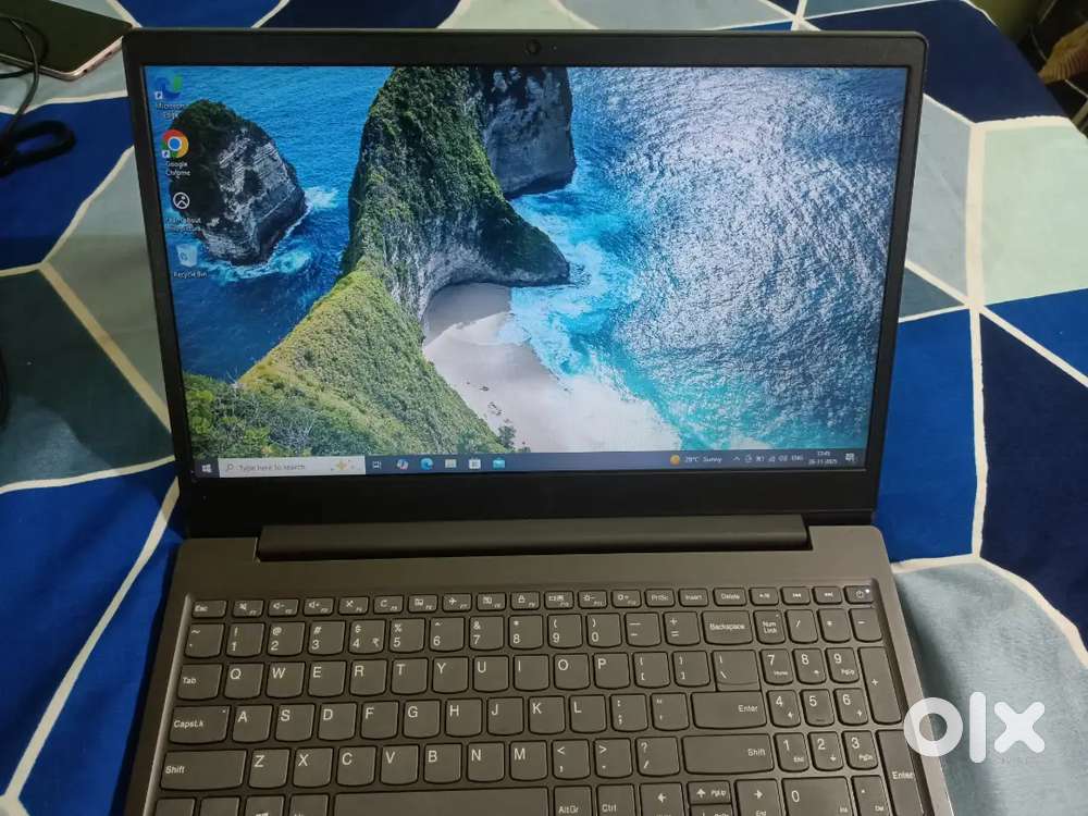 Lenovo Ryzen 3 with Radeon graphics card