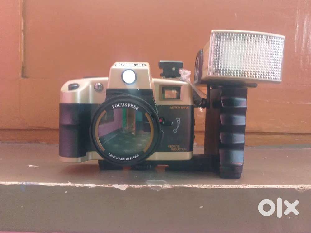 Wintage focus free DL_1010 camera for sell