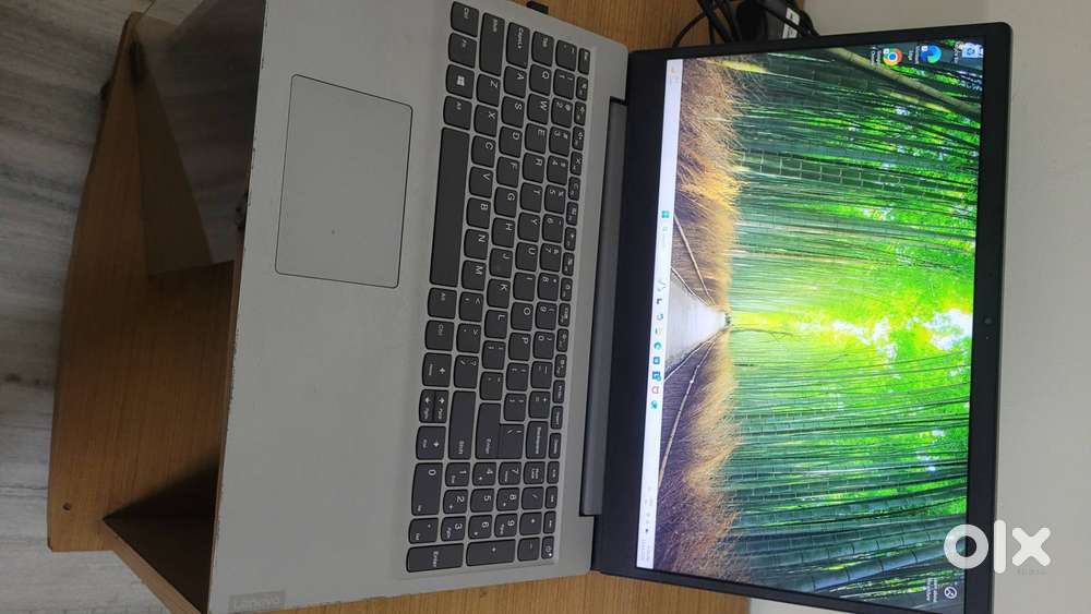 Lenovo Ideapad S145 (256 gb ssd, 8 gb ram)