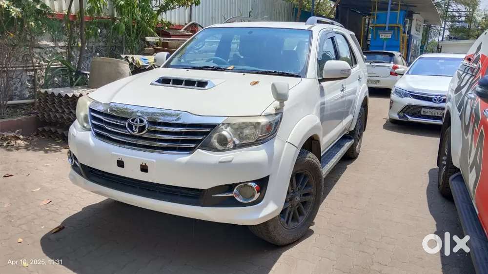 Toyota Fortuner 2015 Diesel 145536 Km Driven