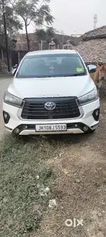 Toyota Innova Crysta 25/12/2017 Last ka hai