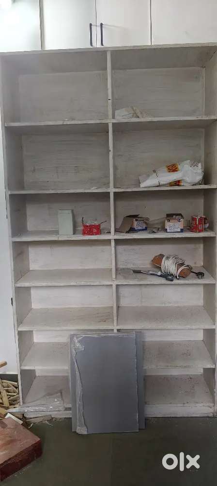 Shop counter to sell