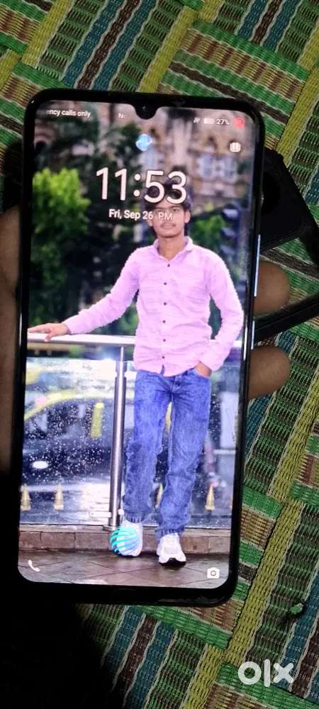 Vivo T1. 4+4.128 mobile charger hai