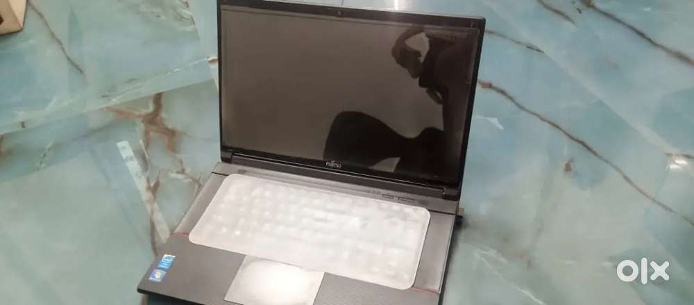 Laptop bechna hai