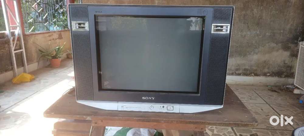Sony Trinitron box TV