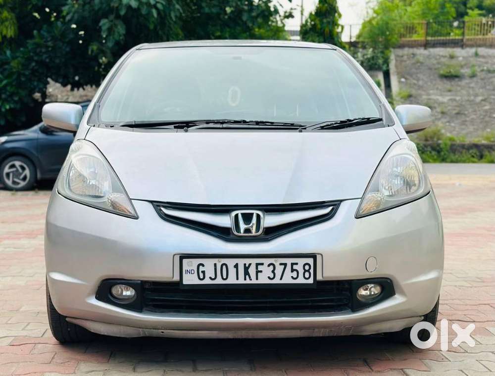 Honda Jazz V MT Privilege, 2010, Petrol